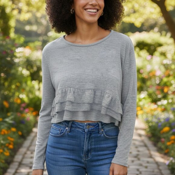 Arizona Tops - Chic Gray Ruffle Hem Crop Top